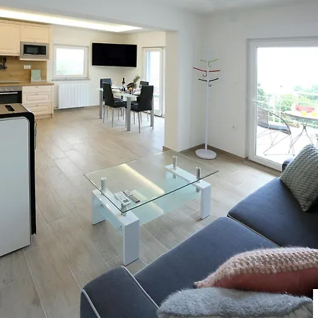 公寓 Dragi With Pool, Sauna, & Whirlpool