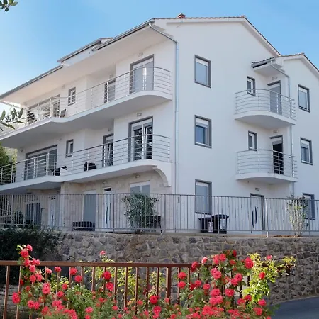 Dragi With Pool, Sauna, & Whirlpool Apartman Opatija