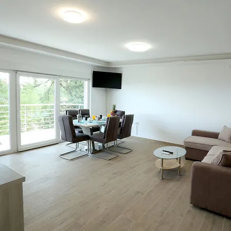 Apartman Dragi With Pool, Sauna, & Whirlpool Opatija