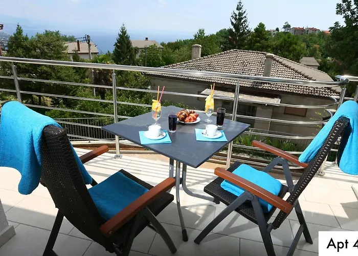 Apartamento Dragi With Pool, Sauna, & Whirlpool Opatija