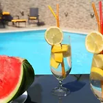 Dragi With Pool, Sauna, & Whirlpool Apartmán Opatija