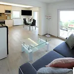 Apartmán Dragi With Pool, Sauna, & Whirlpool