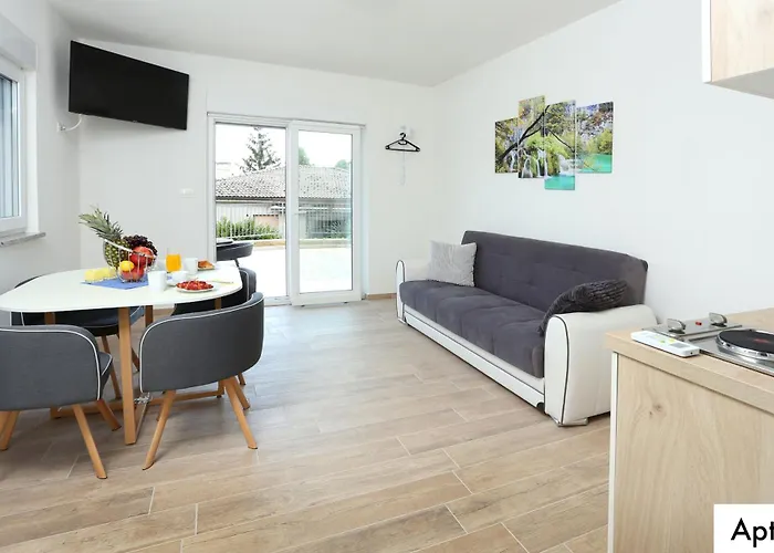 Dragi With Pool, Sauna, & Whirlpool Apartment