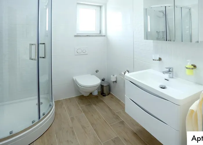 Apartment Dragi With Pool, Sauna, & Whirlpool *