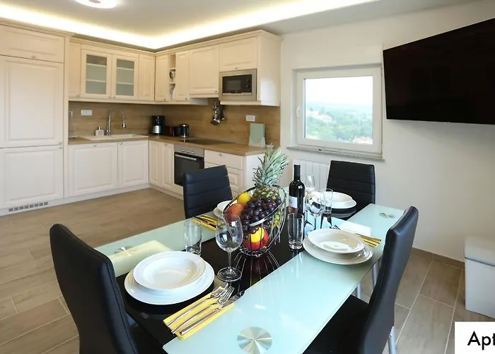 Dragi With Pool, Sauna, & Whirlpool Appartement