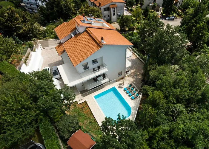 Appartement Dragi With Pool, Sauna, & Whirlpool Opatija