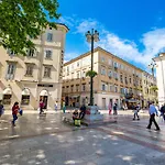 Dragi With Pool, Sauna, & Whirlpool Apartament
