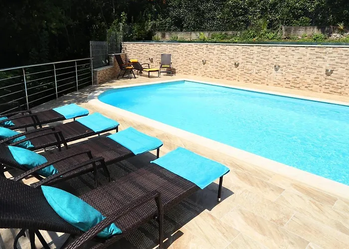 Dragi With Pool, Sauna, & Whirlpool * Abbázia