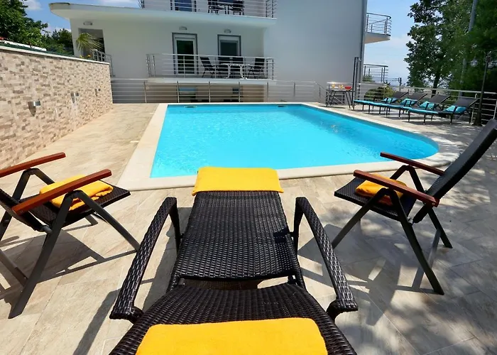 Apartman Dragi With Pool, Sauna, & Whirlpool *